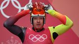 Felix Loch: Loch, der Dauergewinner des Rodelns, geht bei den Olympischen Winterspielen leer aus. Was klingt wie ein schlechter Witz, wurde für den Bayern im Februar in Südkorea bittere Realität. Im letzten Lauf der Einsitzer-Konkurrenz verspielt er nach klarer Führung mit einem Fahrfehler den dritten Einzelsieg nach 2010 und 2014 - und darf auch nicht in der Team-Staffel antreten.