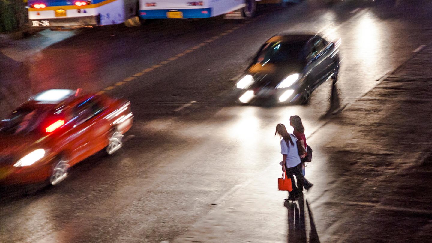 Eine Versicherung für den Verkehrsrechtschutz hilft auch bei Unfällen im Ausland.