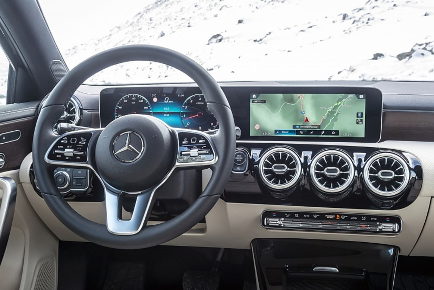Mercedes A 250 4matic - MBUX kostet extra