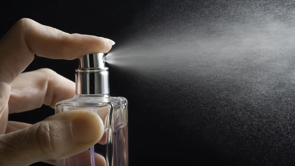 Von teuren Parfüms tauschen immer wieder billige Fakes auf