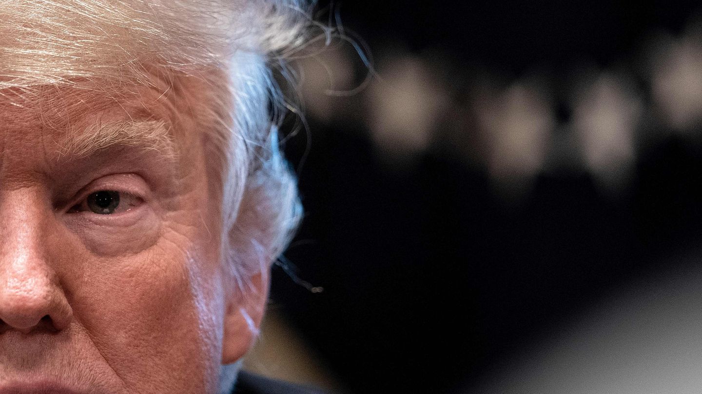 Donald Trump soll bei einem Treffen dabei gewesen sein, dass die Staatsanwaltschaft beschäftigt