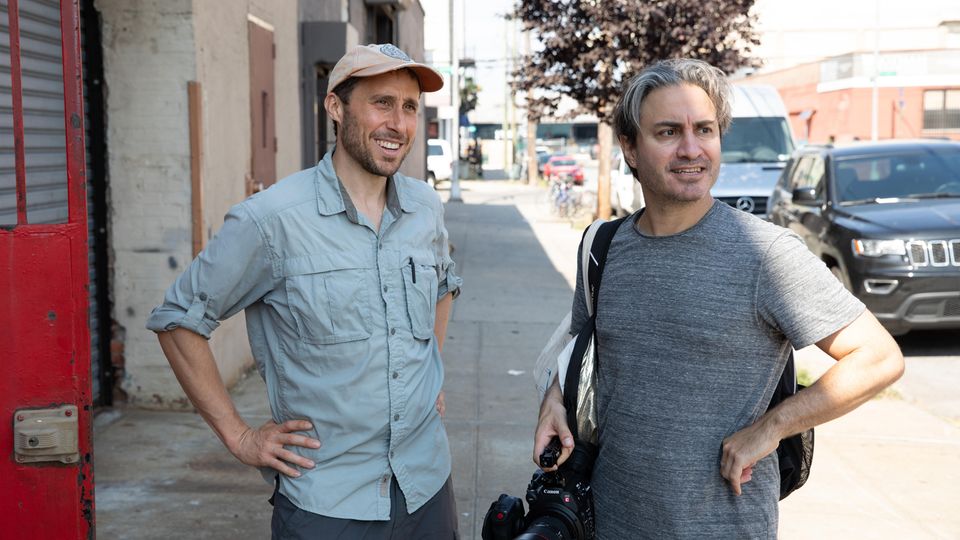12.800 Kilometer: Matt Green mit Regisseur Jeremy Workman bei den Dreharbeiten Matt Green mit Regisseur Jeremy Workman bei den Dreharbeiten