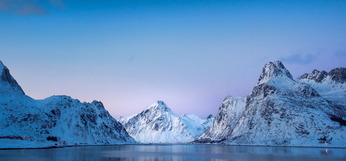 Flakstadpollen auf der Insel Flakstadøy, eine der äußersten Inseln des Lofotenarchipels