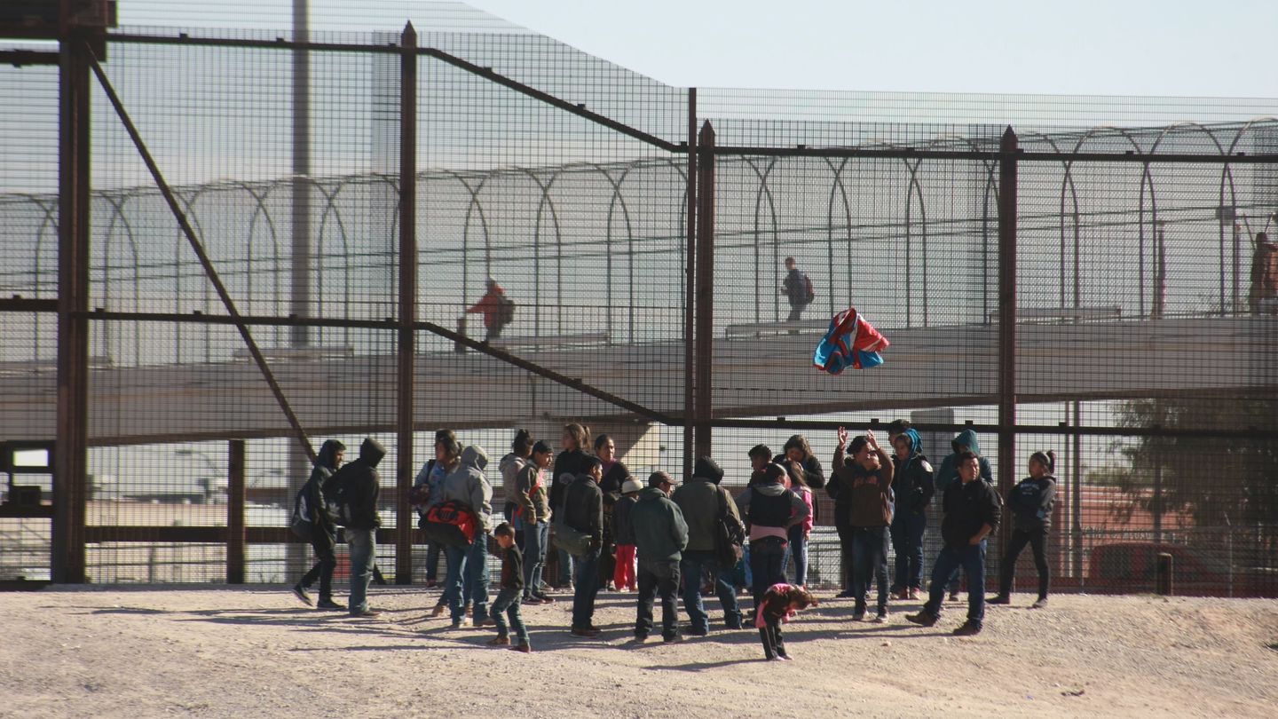 Flüchtlinge aus Guatemala an der US-Grenze am Rio Grande