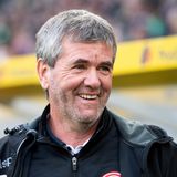 "Wir haben zu wenig Punkte für die Leistungen, die wir gezeigt haben. Aber das ist mir immer noch lieber als keine Punkte und keine Leistung."  (Düsseldorfs Trainer Friedhelm Funkel)