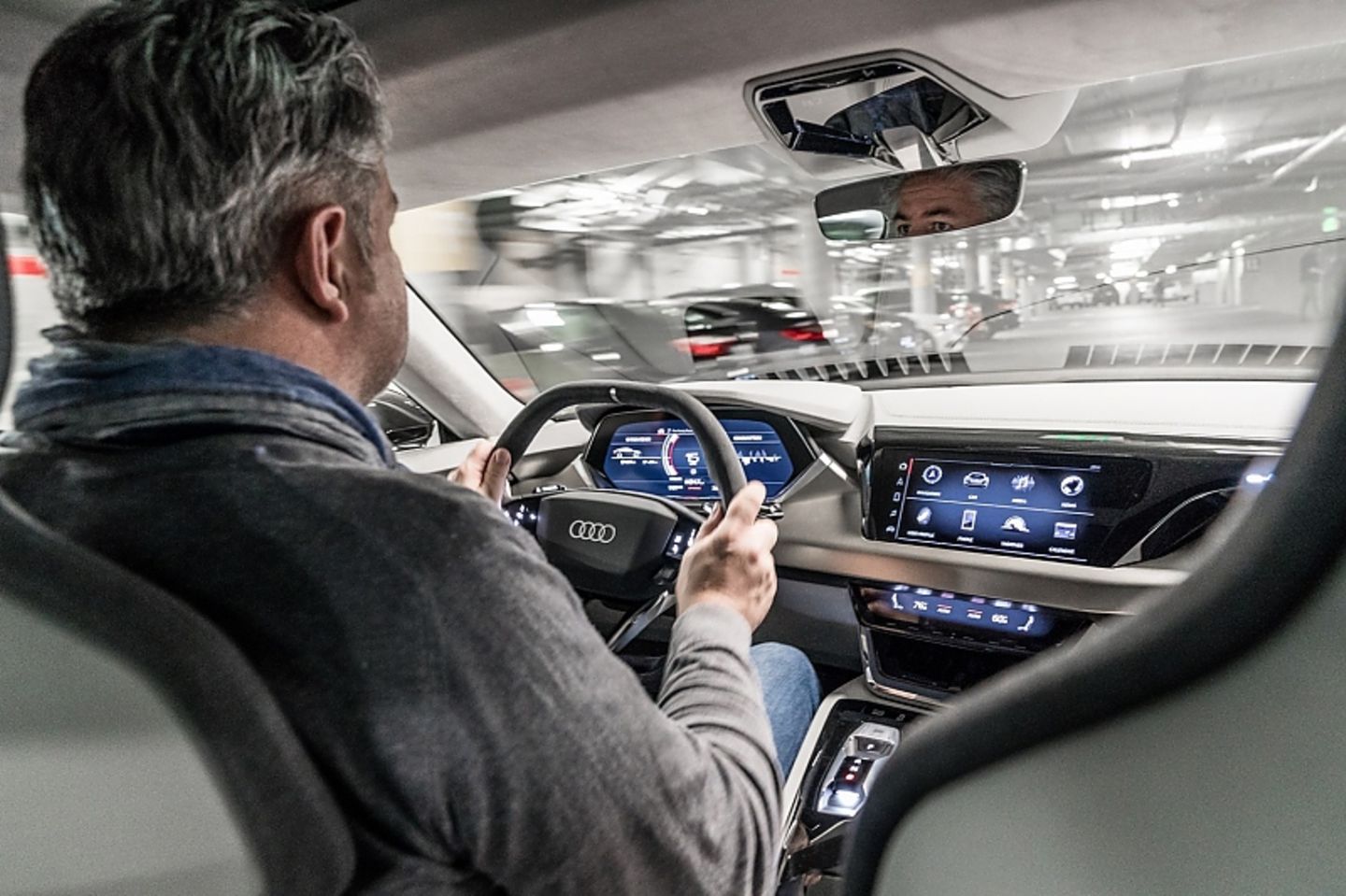 Audi E-Tron GT - fahrerorientiertes Cockpit
