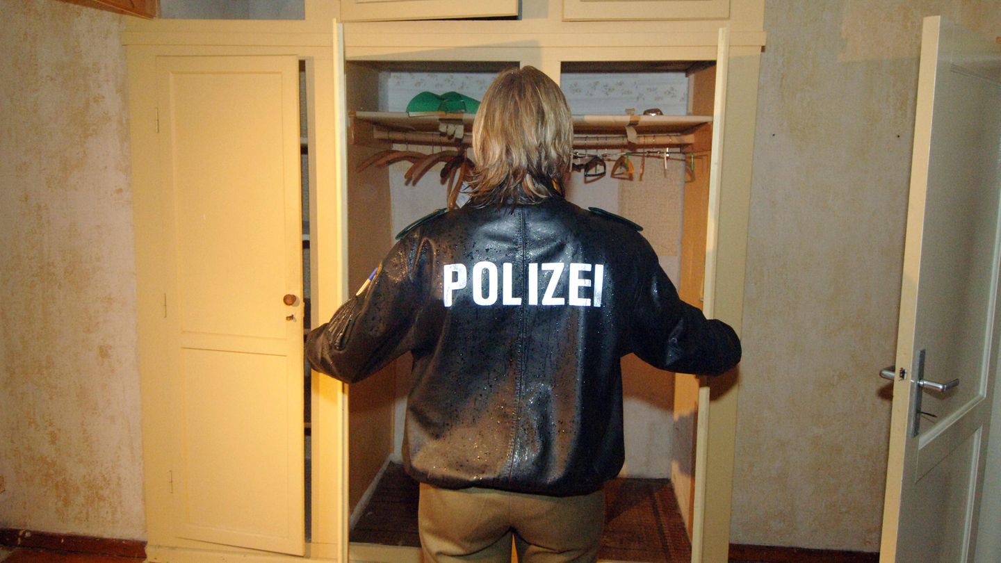 nachrichten deutschland - liebhaber in schrank nachrichten deutschland - liebhaber in schrank
