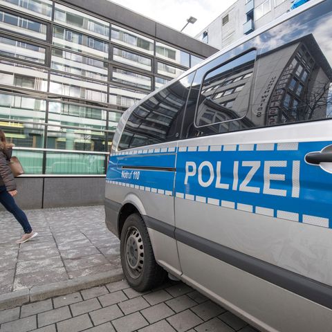 Gibt es ein rechtsextremes Netzwerk innerhalb der Frankfurter Polizei?