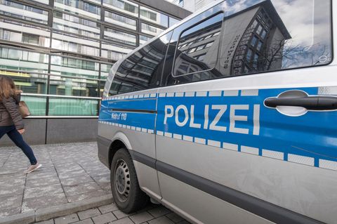 Gibt es ein rechtsextremes Netzwerk innerhalb der Frankfurter Polizei?