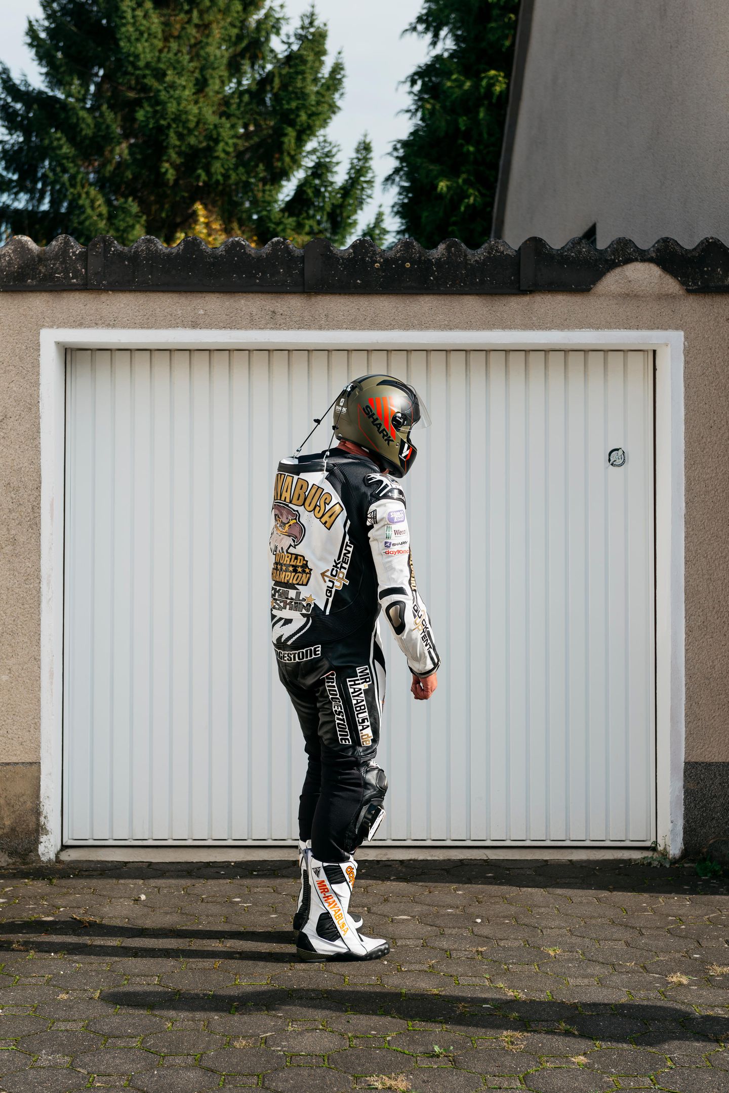Ready for Take-Off: Elmar Geulen, aka Mr. Hayabusa, im Rennoutfit