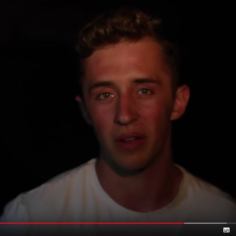 Gedicht auf Youtube: Poetry-Slammer berichtet schonungslos ehrlich von seiner Pornosucht