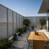 Trotz der industriellen Fertigung wirkt das Musterhaus einladend und lebendig.