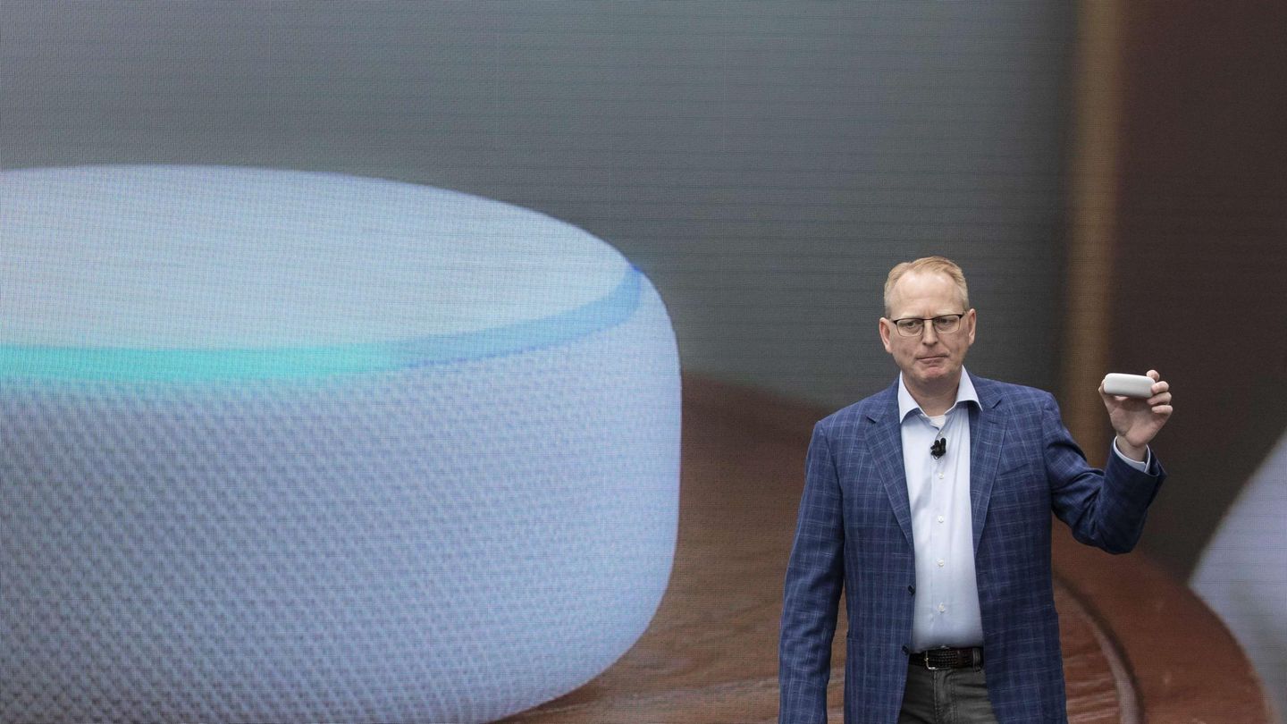 Dave Limp bei der Vorstellung des neuen Echo Dot in Seattle im September 2018