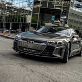 Autos, wie der Audi E-Tron GT helfen beim Verringern der CO2-Emissionen