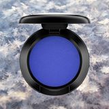 Winter-Make-up: Blauer Lidschatten von MAC