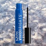 Winter-Make-up: Blauer Eyeliner von Nyx