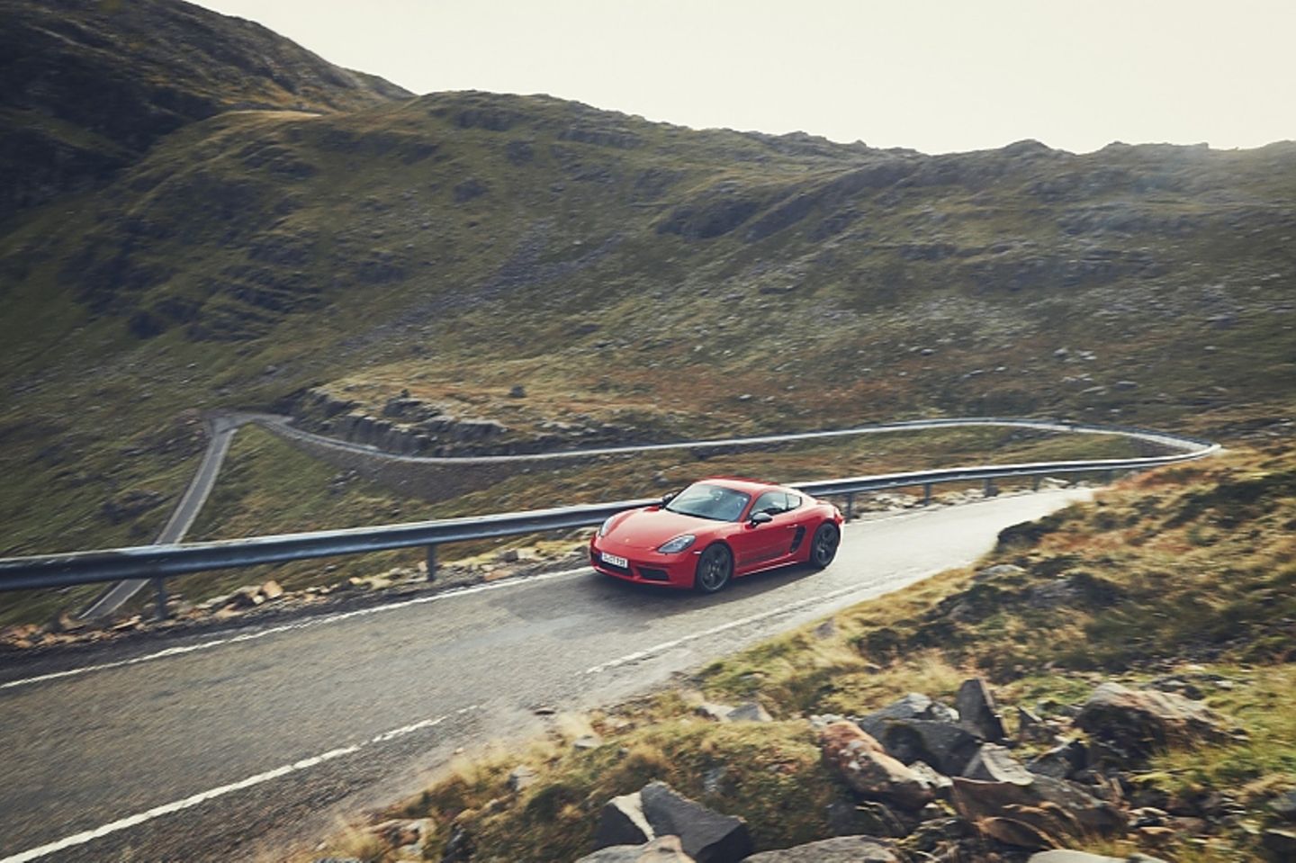 Porsche 718 T Cayman / Boxster - 275 km/h schnell