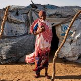 Aicha Younoussa aus Nigeria verließ wegen der Bedrohung durch Boko Haram mit ihrer Familie ihre Heimat und fand im Flüchtlingslager Baga Sola im Süden des Tschad eine Unterkunft