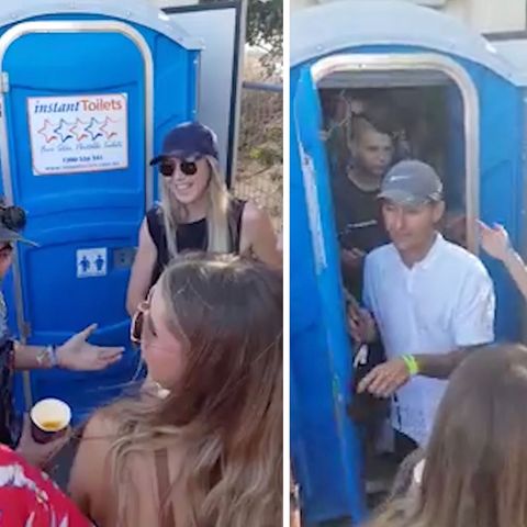 Ein Dixi-Klo auf einem Festival