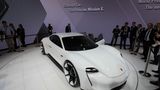 Auf den Porsche Taycan muss man wohl bis zum Ende des Jahres warten