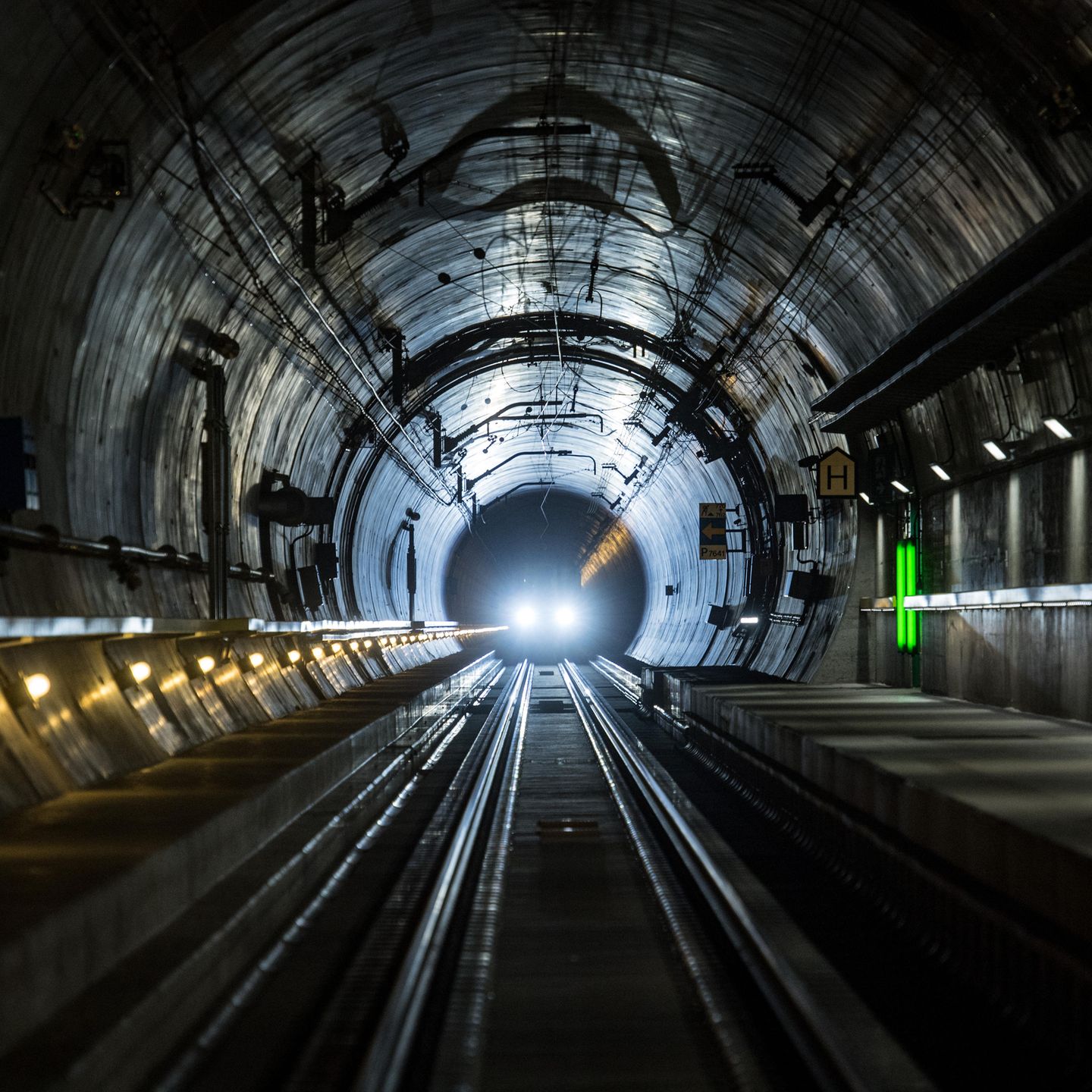 schweizer mega projekt ein 450 kilometer langer tunnel stern de