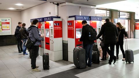 Deutsche Bahn: Fahrkartenautomaten in Nürnberg