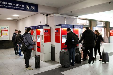 Deutsche Bahn: Fahrkartenautomaten in Nürnberg