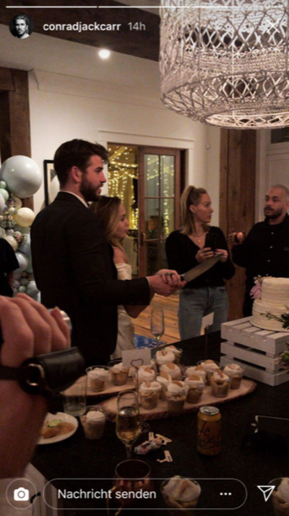 Miley und Liam schneiden eine Torte an. Ihre Hochzeitstorte?