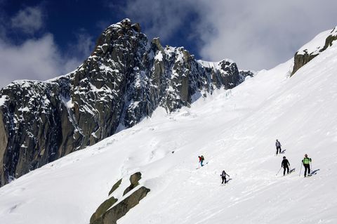 In den französischen Alpen (Archivbild) ist ein Junge nach einem Lawinenabgang lebend geborgen worden
