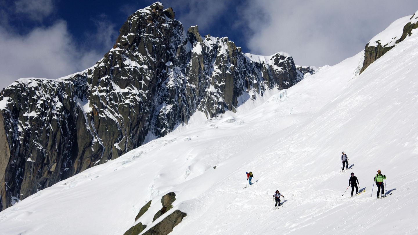 In den französischen Alpen (Archivbild) ist ein Junge nach einem Lawinenabgang lebend geborgen worden