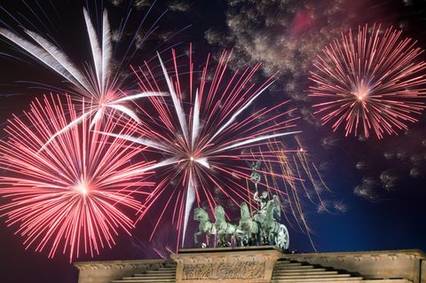 Feuerwerk vor dem Brandenburger Tor