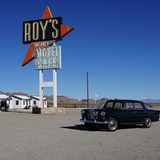 Mercedes 230 der Baureihe W 110 - Zwischenstopp an legendärer Stelle
