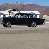 Mercedes 230 der Baureihe W 110 - bis zu 175 km/h schnell