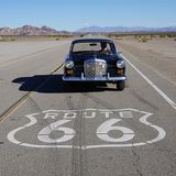 Mercedes 230 der Baureihe W 110 - unterwegs auf der Route 66