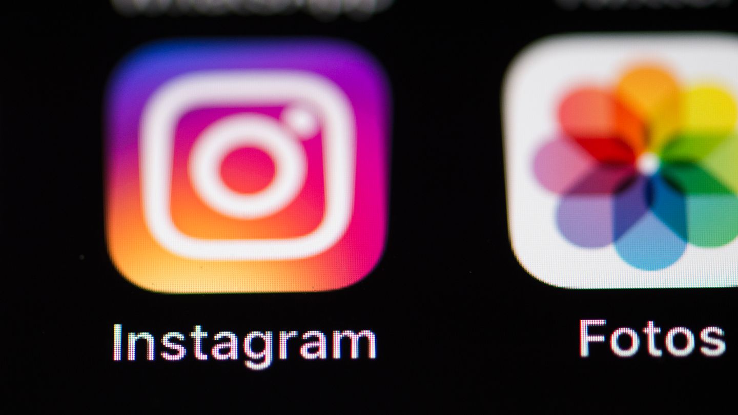 Mann macht Foto im Instagram-Hauptquartier
