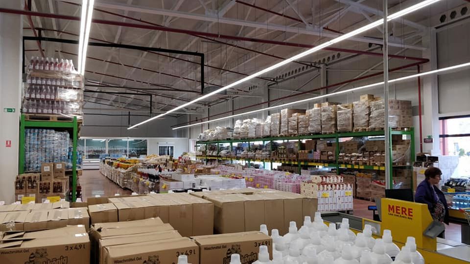 Eine Filiale des Discounters Mere in Rumänien. Der Supermarkt will Ende Januar auch in Deutschland starten.