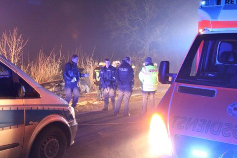 Bei einem Unglück ist der Rettungsdienst zur Stelle. Doch nicht alle Hilfsbedürftigen sind dankbar, manche reagieren aggressiv, vor allem im Rausch. (Symbolbild)