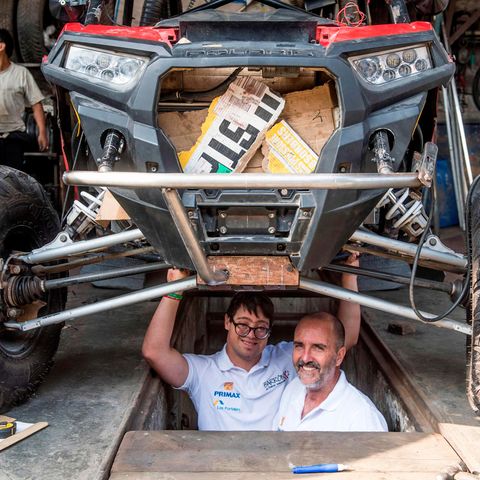 Lucas Barrón und sein Vater Jaques bereiten sich akribisch auf ihre ersten Rallye Dakar vor