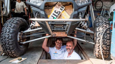 Lucas Barrón und sein Vater Jaques bereiten sich akribisch auf ihre ersten Rallye Dakar vor