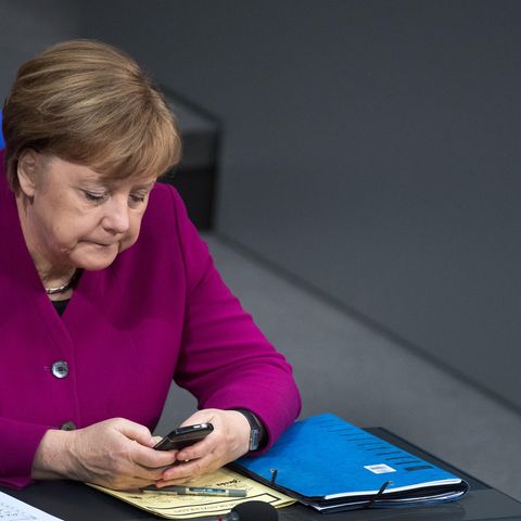 Auch Kanzlerin Angela Merkel ist von dem Datenleck betroffen