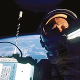 Zurück an der Gemini-XII-Kapsel: Buzz Aldrin nach seinem erfolgreichen Weltraumspaziergang