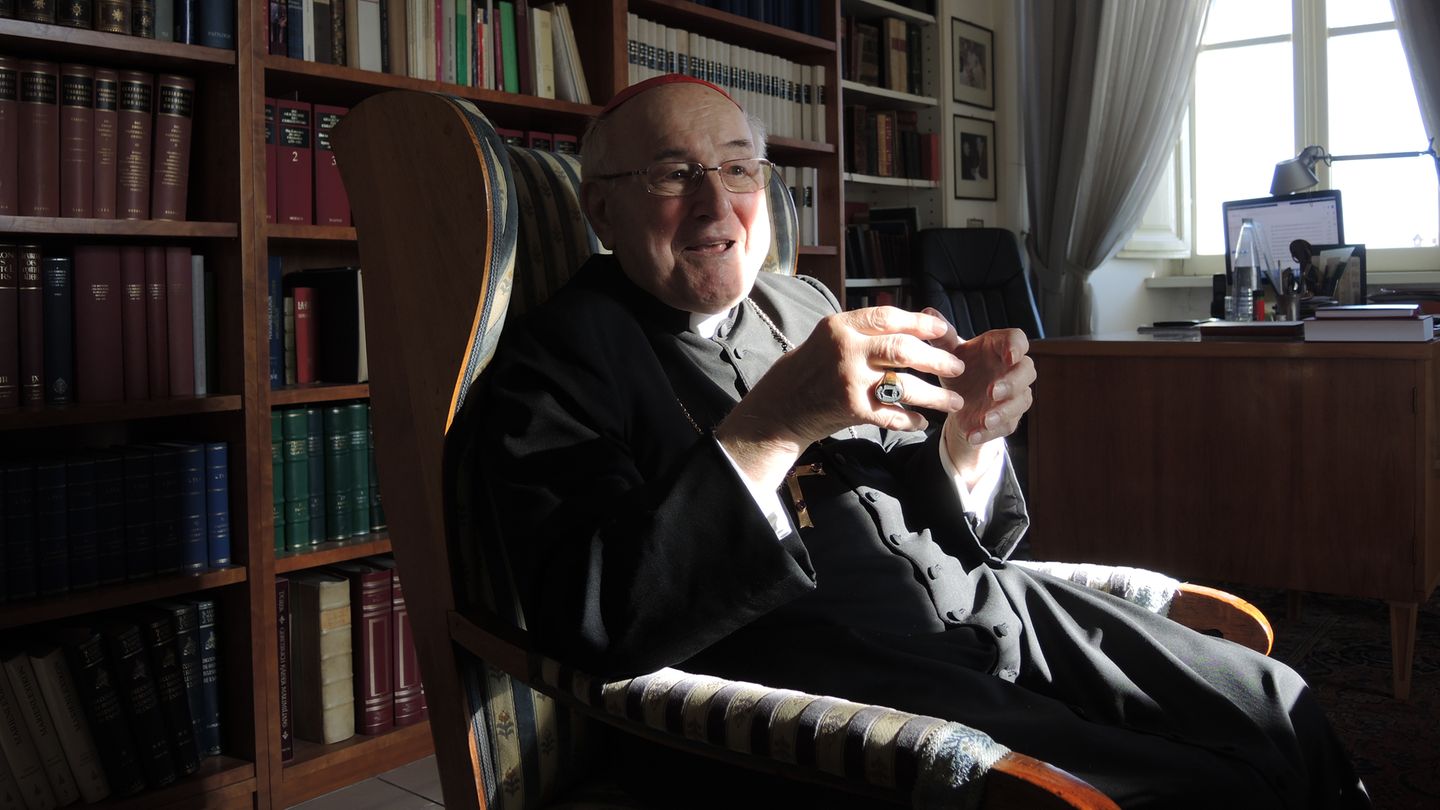 Kardinal Walter Brandmüller wird am Samstag 90 Jahre alt und findet Schwule sollten keine Priester werden