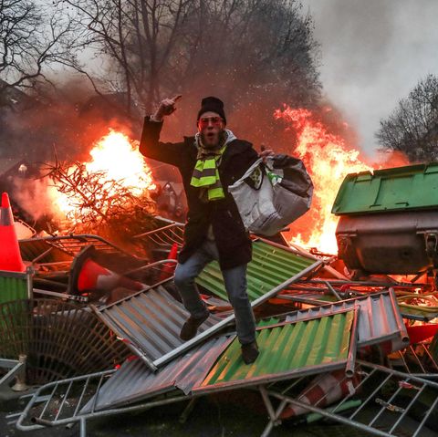 Mit deutlich weniger Teilnehmern ist die "Gelbwesten"-Protestbewegung in Frankreich ins neue Jahr gestartet