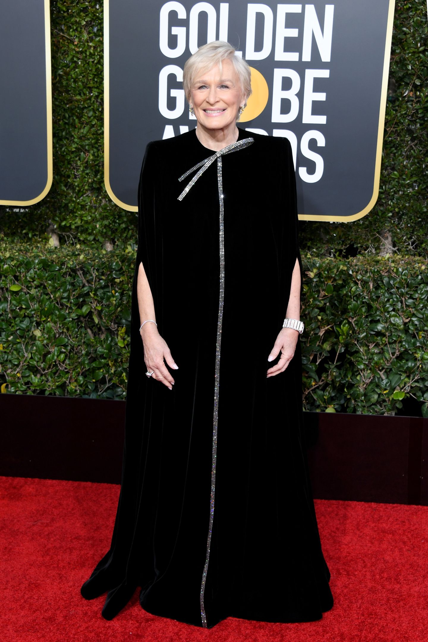 Glenn Close gewann den Golden Globe als beste Darstellerin in einem Drama ("The Wife"). Weniger preisverdächtig war hingegen ihr Outfit: es erinnerte an einen Schlafsack. Reißverschluss auf, reinkriechen, fertig!