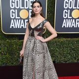 In Animal Print zu den Golden Globes? Schauspielerin Anne Hathaway sorgte mit ihrer Elie-Saab-Robe für erstaunte Blicke
