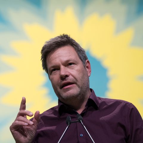 Zwischen "Alle Achtung" und "Souverän ist anders": Kontroverse um Robert Habecks Social-Media-Abschied