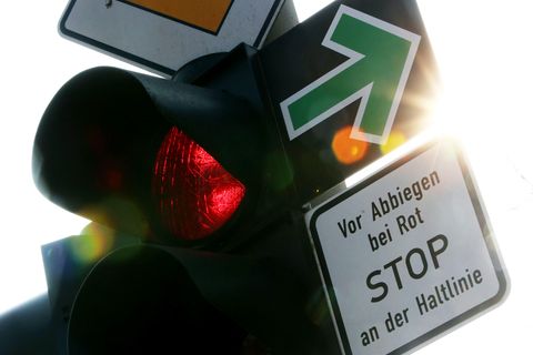 Verkehr: Grüner Pfeil für Radfahrer 2