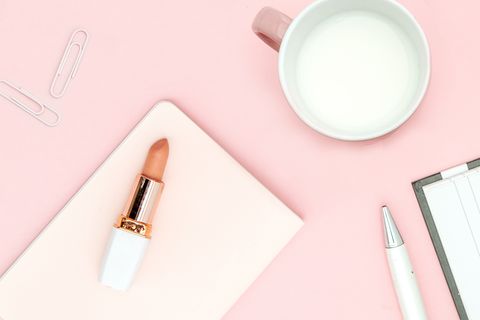 Office-Essentials: Das Notfall-Kit fürs Büro: Fünf Kosmetik-Produkte für die Schreibtischschublade