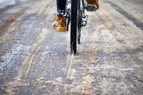 Damit das Rad im Winter schnurrt, muss man etwas Arbeit investieren.