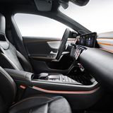 Der Innenraum des Mercedes CLA 250 2019